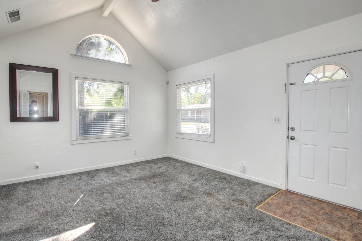 Dunnigan Realtors Tahoe Park 2 Bedrooms, Single Family Home, Sold Listings, 15th Ave, 2 Bathrooms, Listing ID 1103, Sacramento, Sacramento, California, United States, 95820,