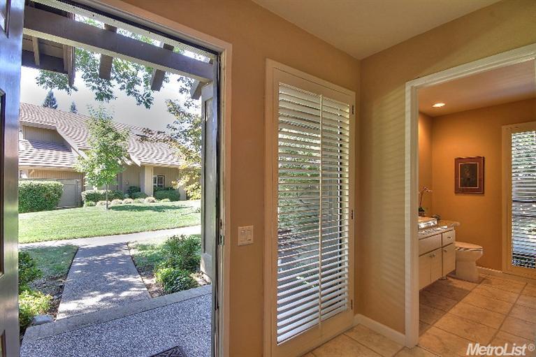 Dunnigan Realtors 4 Bedrooms, Single Family Home, Sold Listings, Promontory Point Ln, 2 Bathrooms, Listing ID 1112, Gold River, Sacramento, California, United States, 95670,