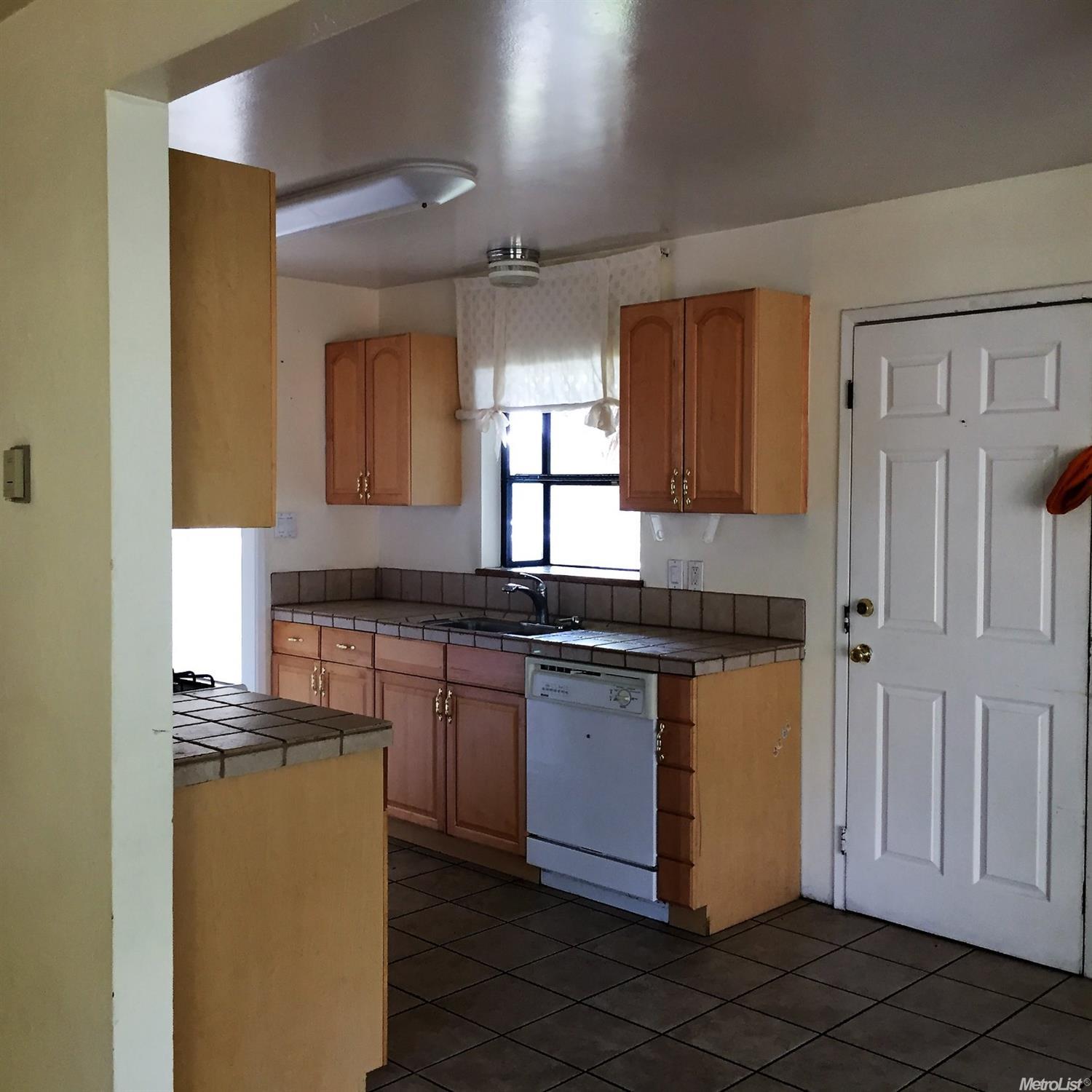 Dunnigan Realtors 3 Bedrooms, Single Family Home, Sold Listings, Woodstock Way, 1 Bathrooms, Listing ID 1134, Sacramento, California, United States, 95825,