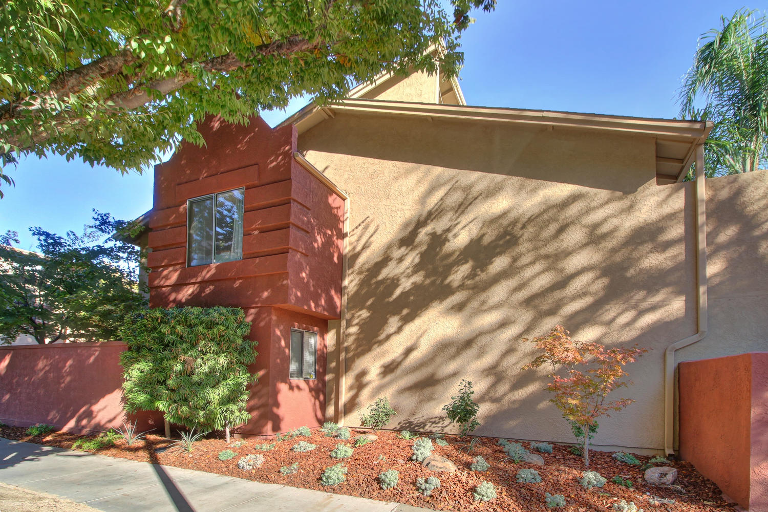 Dunnigan Realtors Downtown 3 Bedrooms, Condominium, Sold Listings, Q Street, 2 Bathrooms, Listing ID 1143, Sacramento, Sacramento, California, United States, 95811,