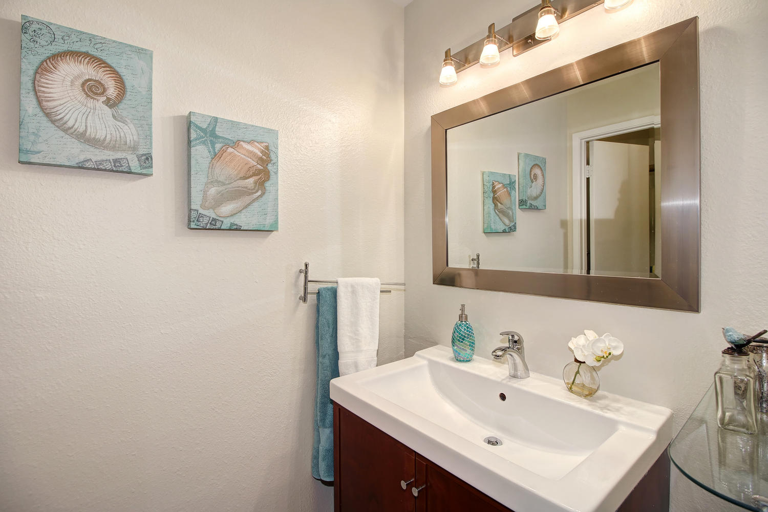 Dunnigan Realtors Downtown 3 Bedrooms, Condominium, Select, Q Street, 2 Bathrooms, Listing ID 1145, Sacramento, Sacramento, California, United States, 95811,