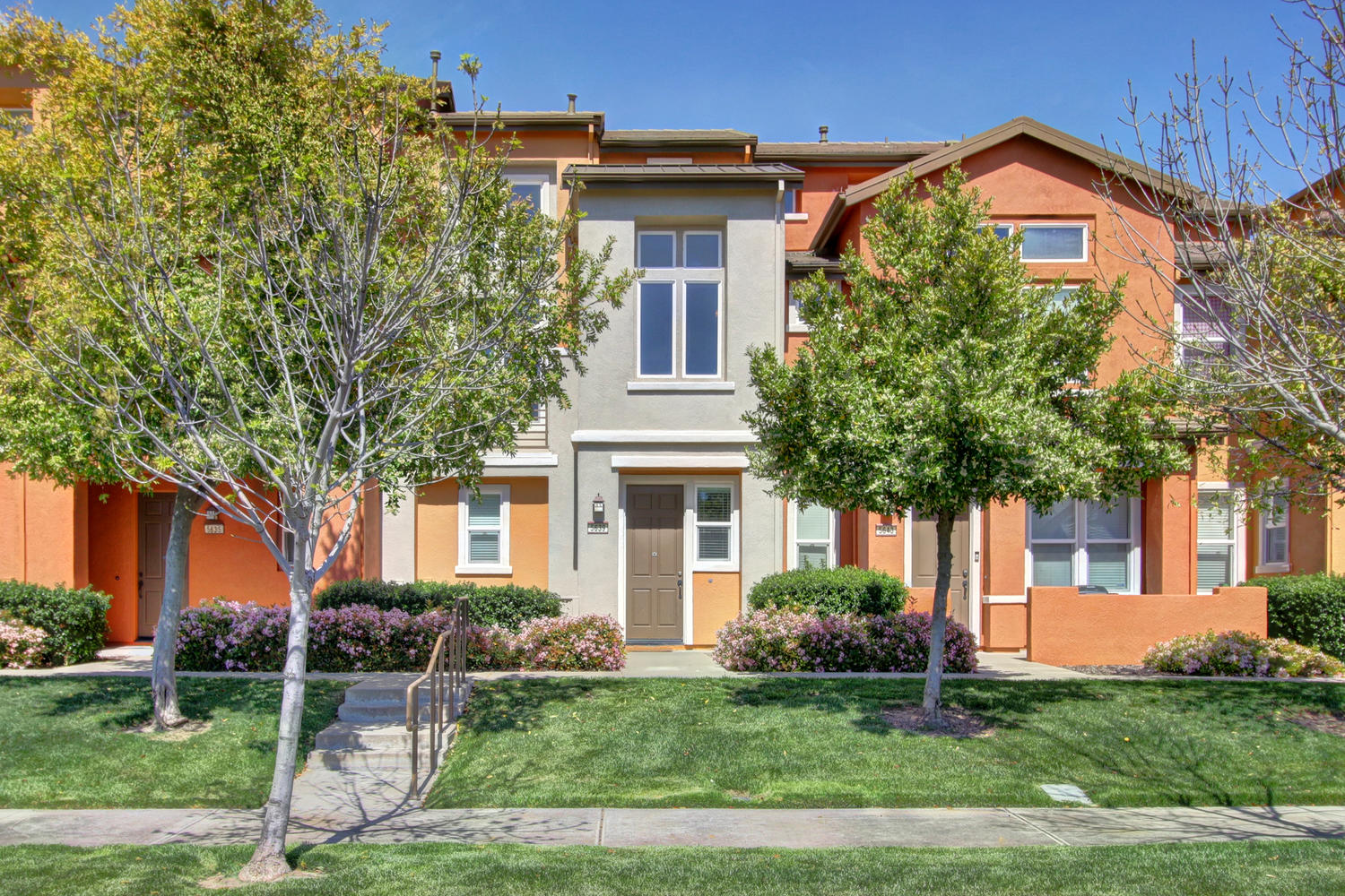 Dunnigan Realtors 2 Bedrooms, Condominium, Sold Listings, Whimsical, 2 Bathrooms, Listing ID 1156, Sacramento, Sacramento, California, United States, 95835,