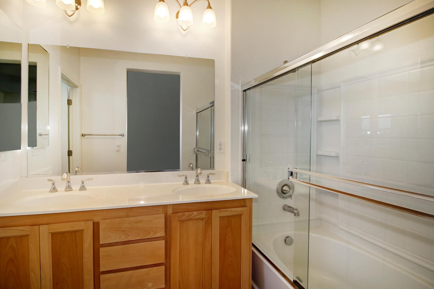 Dunnigan Realtors 2 Bedrooms, Condominium, Sold Listings, Whimsical, 2 Bathrooms, Listing ID 1156, Sacramento, Sacramento, California, United States, 95835,