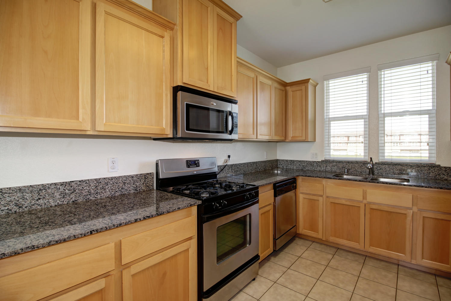 Dunnigan Realtors 2 Bedrooms, Condominium, Sold Listings, Whimsical, 2 Bathrooms, Listing ID 1156, Sacramento, Sacramento, California, United States, 95835,