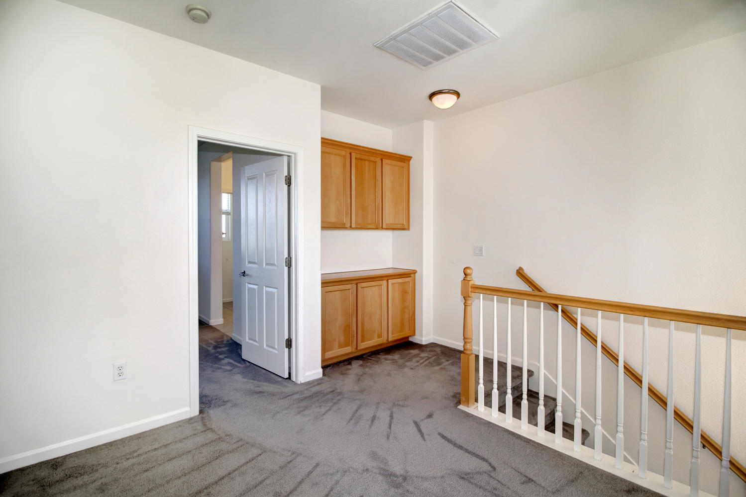 Dunnigan Realtors 2 Bedrooms, Condominium, Sold Listings, Whimsical, 2 Bathrooms, Listing ID 1156, Sacramento, Sacramento, California, United States, 95835,