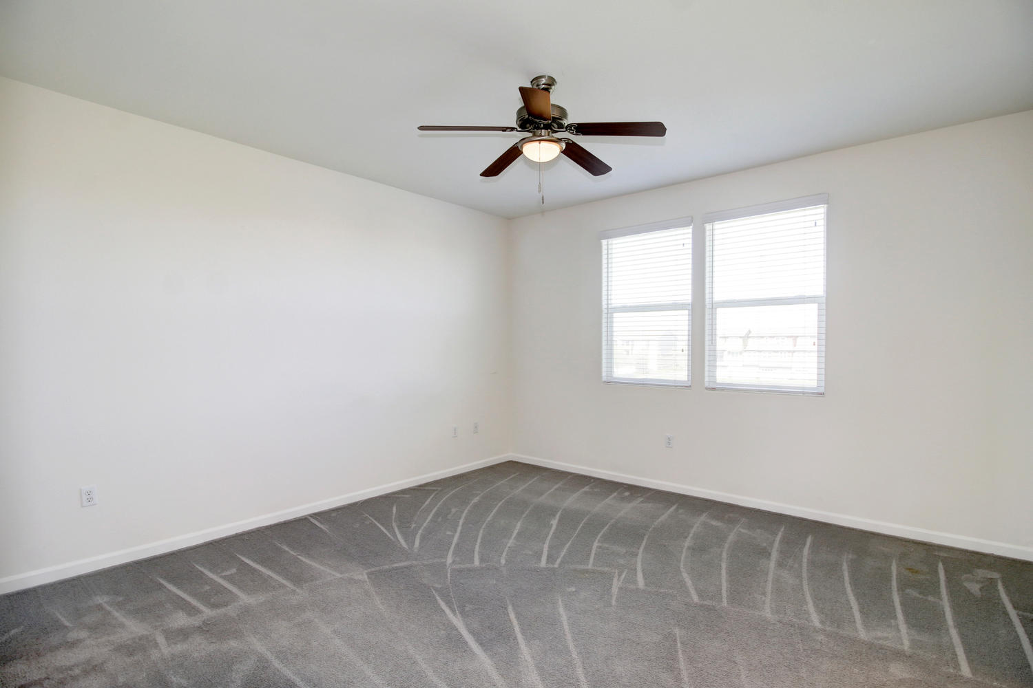 Dunnigan Realtors 2 Bedrooms, Condominium, Sold Listings, Whimsical, 2 Bathrooms, Listing ID 1156, Sacramento, Sacramento, California, United States, 95835,