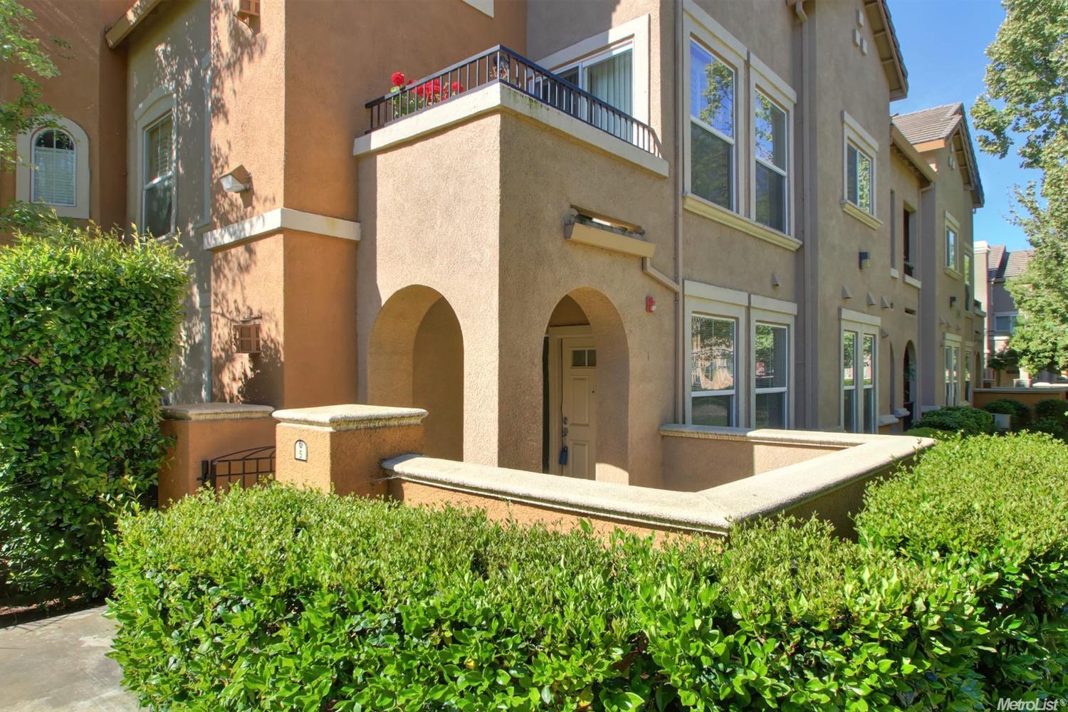 Dunnigan Realtors 2 Bedrooms, Condominium, Sold Listings, Riva Drive, 2 Bathrooms, Listing ID 1164, West Sacramento, Yolo, California, United States, 95691,