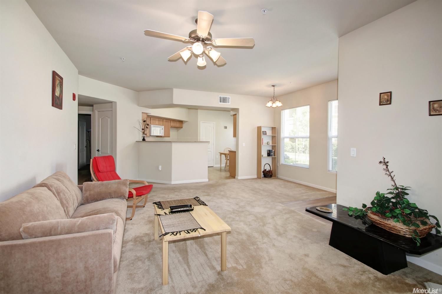 Dunnigan Realtors 2 Bedrooms, Condominium, Sold Listings, Riva Drive, 2 Bathrooms, Listing ID 1164, West Sacramento, Yolo, California, United States, 95691,