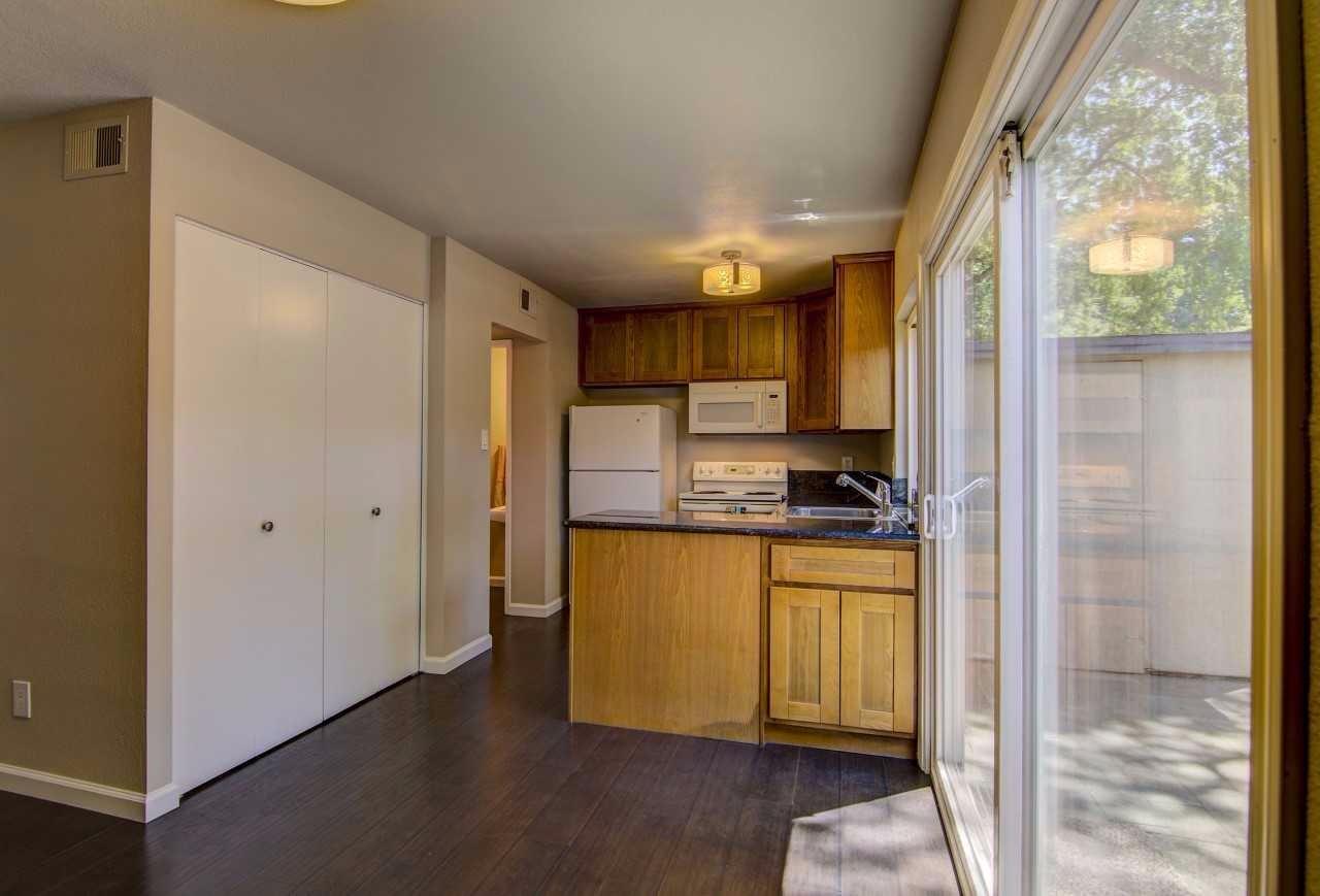 Dunnigan Realtors 3 Bedrooms, Condominium, Sold Listings, Salmon Falls Dr, 2 Bathrooms, Listing ID 1167, Sacramento, Sacramento, California, United States, 95826,