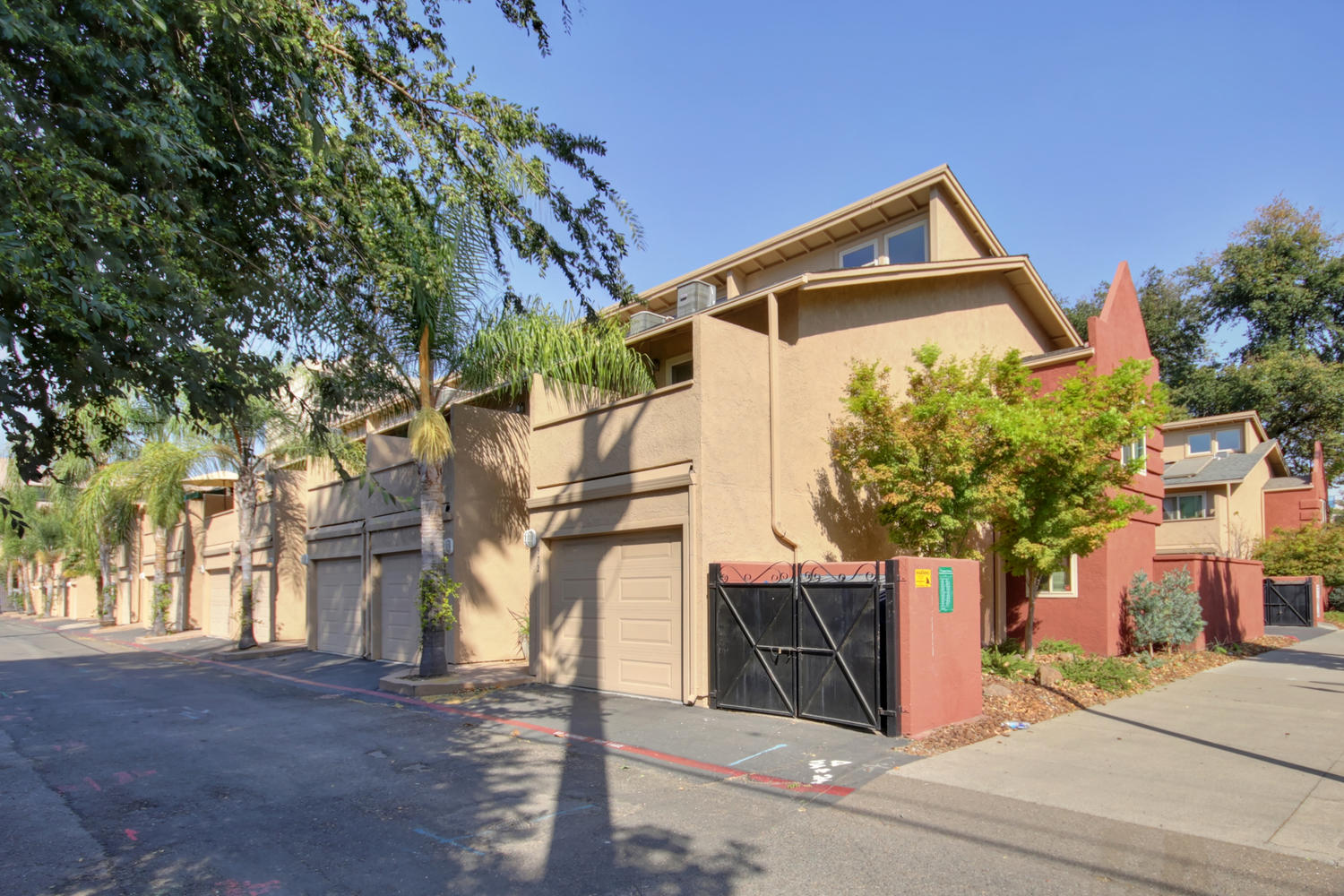 Dunnigan Realtors 3 Bedrooms, Condominium, Sold Listings, Q Street, 2 Bathrooms, Listing ID 1172, Sacramento, Sacramento, California, United States, 95811,