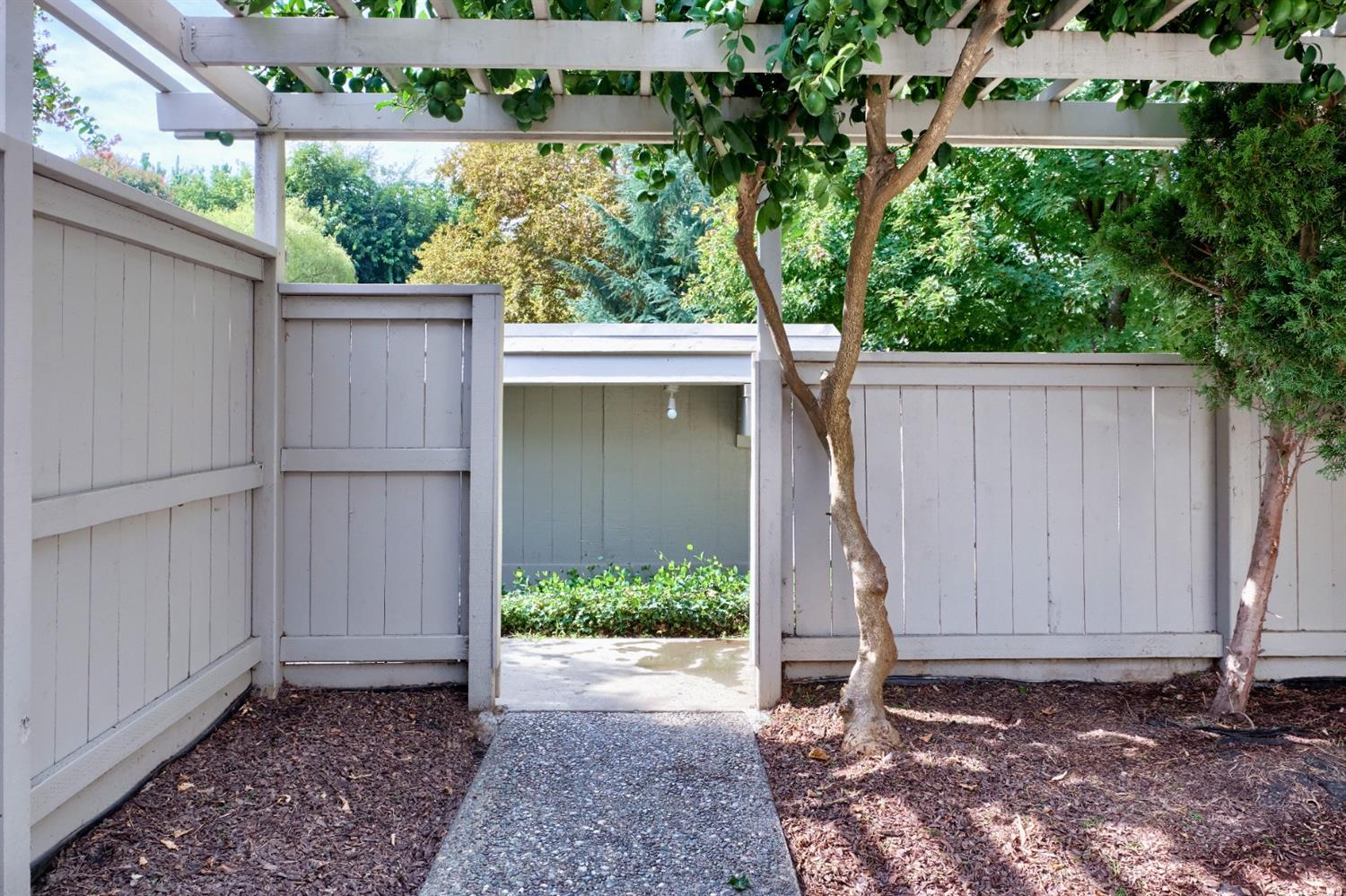 Dunnigan Realtors, 636 Commons Drive, Sacramento, California, United States 95825, ,2 BathroomsBathrooms,Condominium,Sold Listings,Campus Commons,Commons Drive,1214