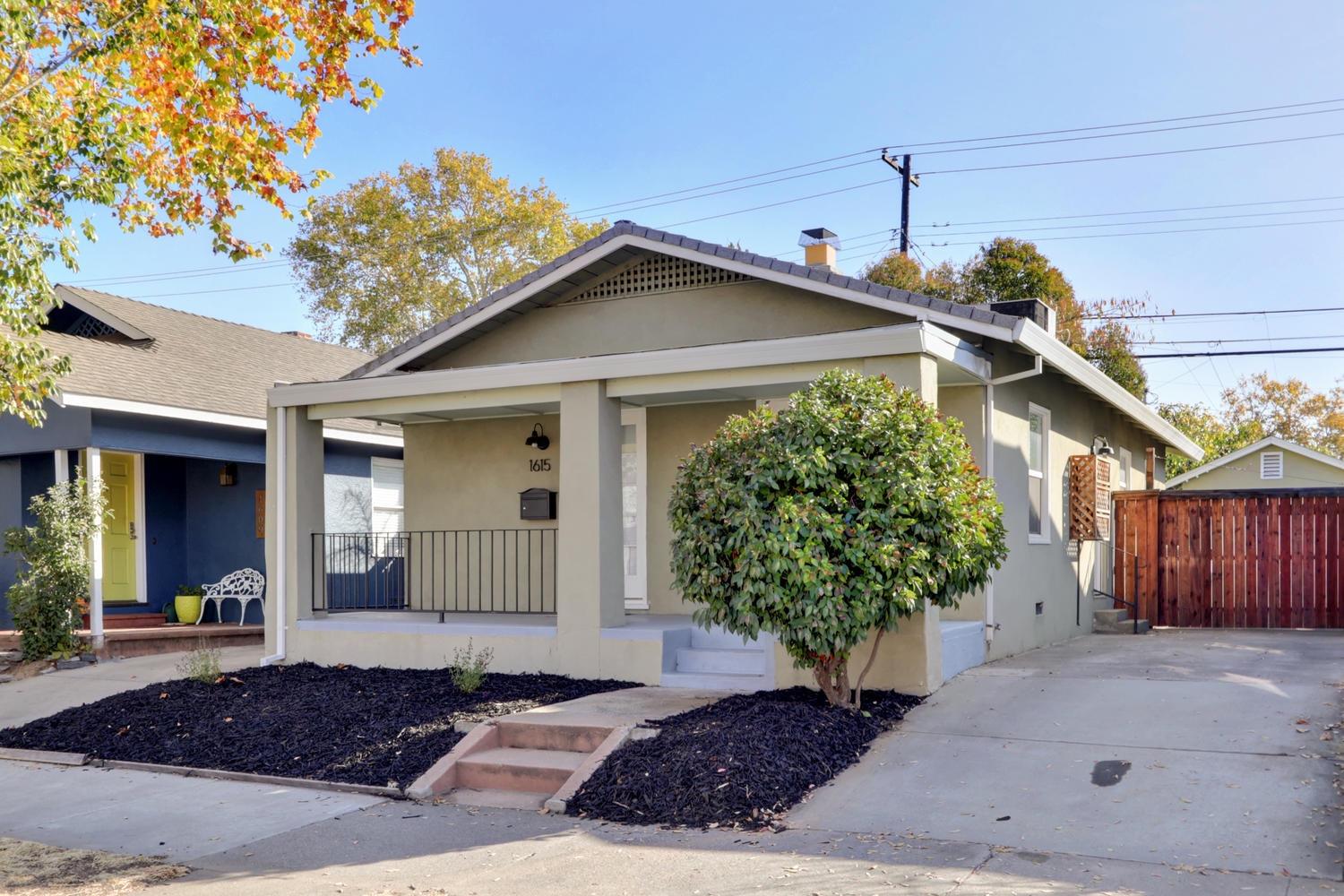 Dunnigan Realtors, East Sac, 1615 34th Street, Sacramento, California, United States 95816, 2 Bedrooms Bedrooms, ,1 BathroomBathrooms,Single Family Home,Active Listings,34th Street,1234