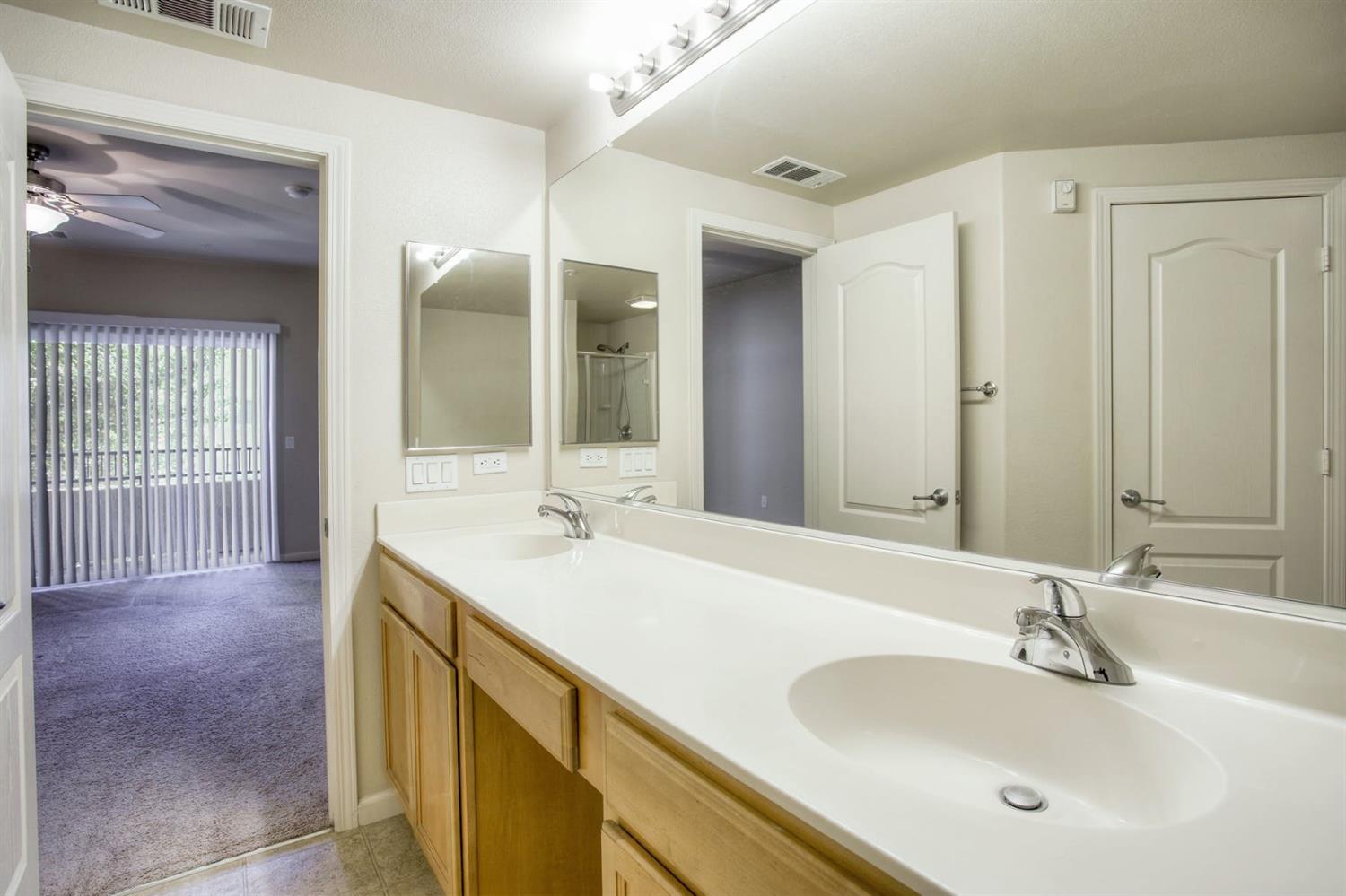 Dunnigan Realtors, West Sacramento, 1260 Riva Drive #3, West Sacramento, Yolo, California, United States 95691, 2 Bedrooms Bedrooms, ,2 BathroomsBathrooms,Condominium,Sold Listings,Riva Drive #3,1238