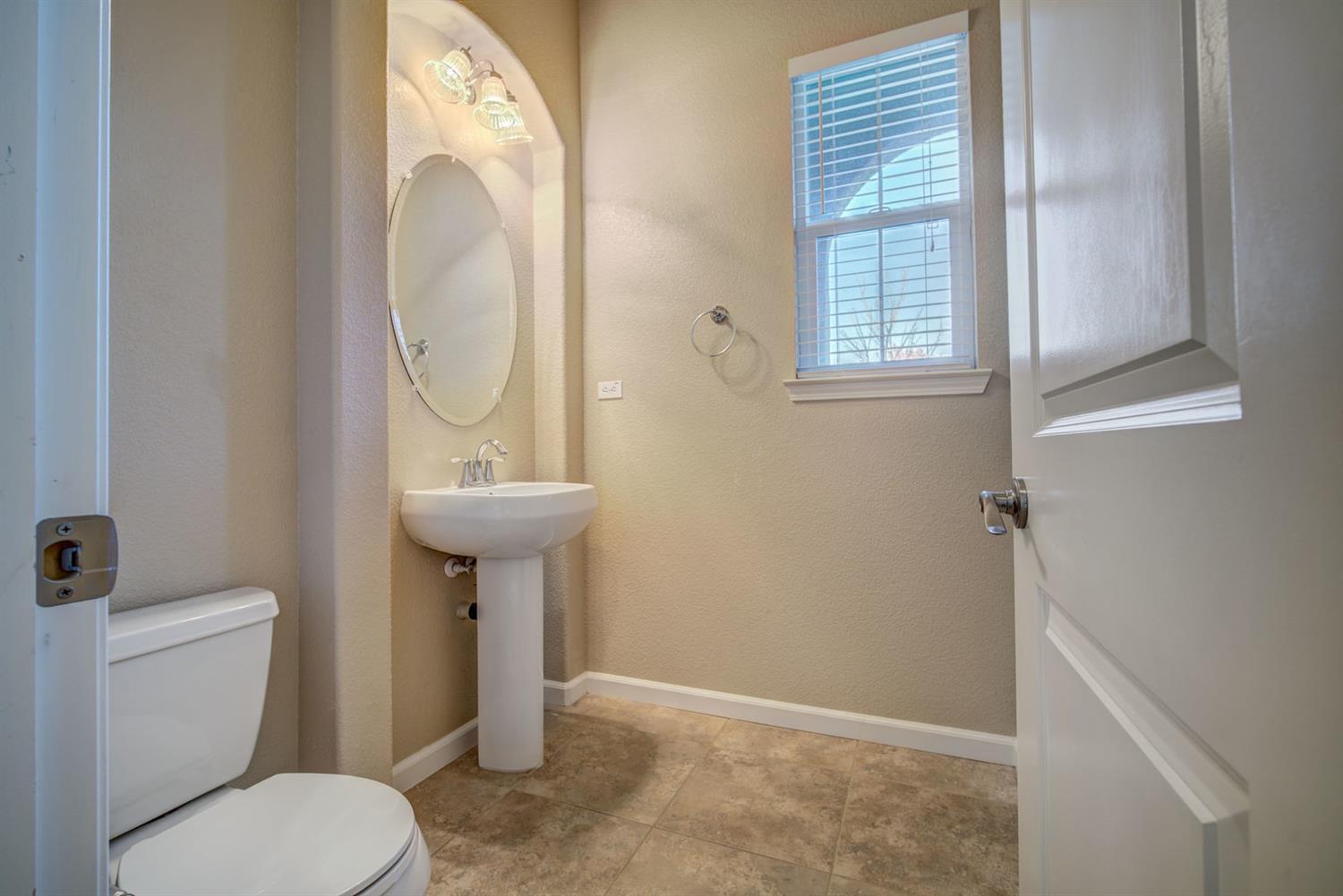 Dunnigan Realtors, West Sacramento, 3011 Benton St, West Sacramento, Yolo, California, United States 95691, ,2 BathroomsBathrooms,Single Family Home,Sold Listings,Benton St,1239