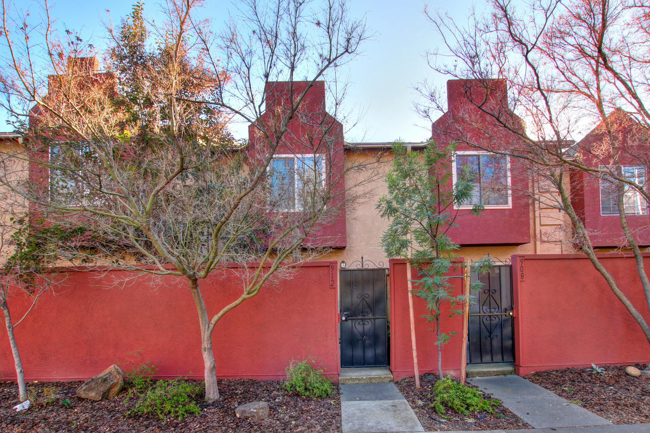 Dunnigan Realtors, Downtown, 912 Q Street, Sacramento, Sacramento, California, United States 95811, 2 Bedrooms Bedrooms, ,1 BathroomBathrooms,Condominium,Active Listings,Q Street,1241