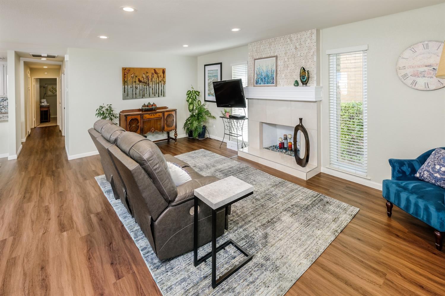 Dunnigan Realtors, 2498 American River Dr, Sacramento, Sacramento, California, United States 95825, 3 Bedrooms Bedrooms, ,2 BathroomsBathrooms, Condominium,Sold Listings, American River Dr,1251