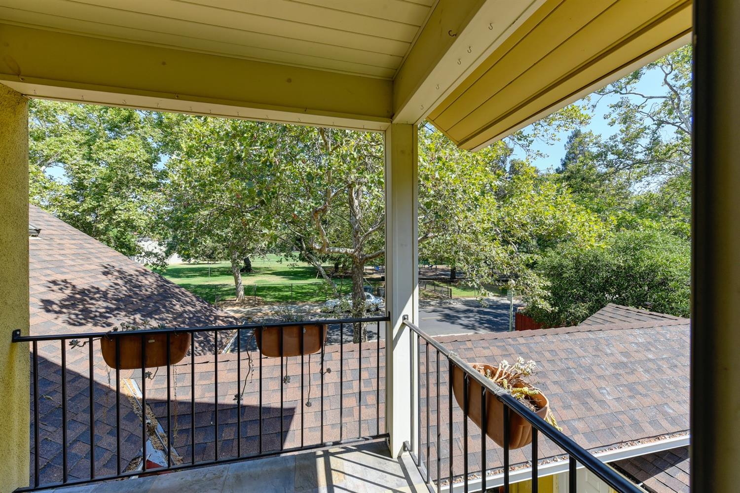 Dunnigan Realtors, Curtis Park, 2440 4th Ave, Sacramento, Sacramento, California, United States 95818, 4 Bedrooms Bedrooms, ,3 BathroomsBathrooms,Single Family Home,Sold Listings,4th Ave,1265