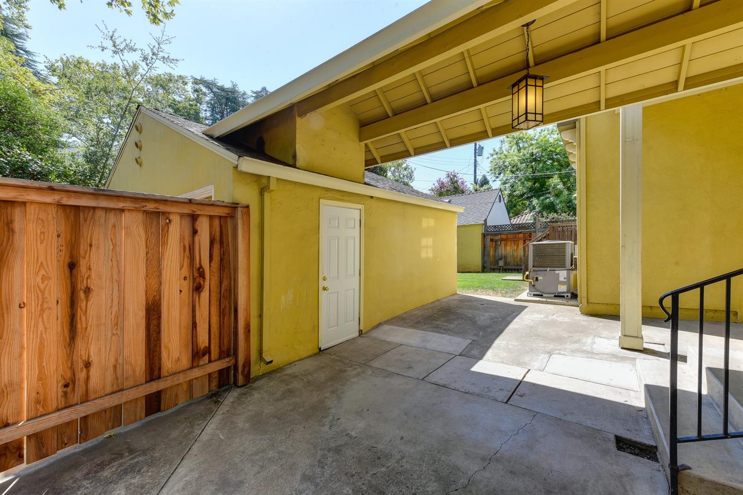 Dunnigan Realtors, Curtis Park, 2440 4th Ave, Sacramento, Sacramento, California, United States 95818, 4 Bedrooms Bedrooms, ,3 BathroomsBathrooms,Single Family Home,Sold Listings,4th Ave,1265