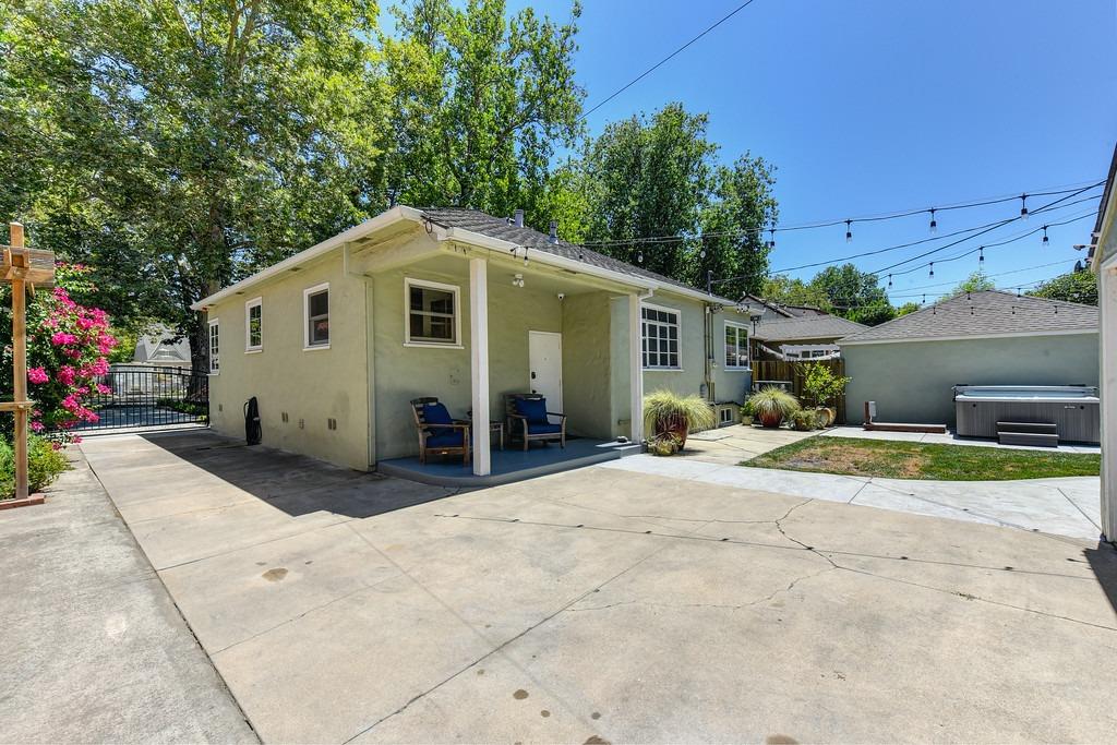 Dunnigan Realtors, Land Park, 2710 Land Park Dr, Sacramento, Sacramento, California, United States 95818, 3 Bedrooms Bedrooms, ,1 BathroomBathrooms,Single Family Home,Sold Listings,Land Park Dr,1267