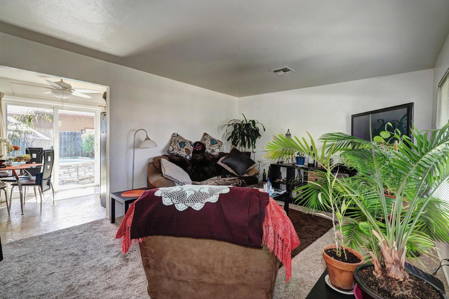 Dunnigan Realtors, 181-185 Brady Ct, Sacramento, Sacramento, California, United States 95820, 3 Bedrooms Bedrooms, ,2 BathroomsBathrooms,Single Family Home,Sold Listings,Brady Ct,1270