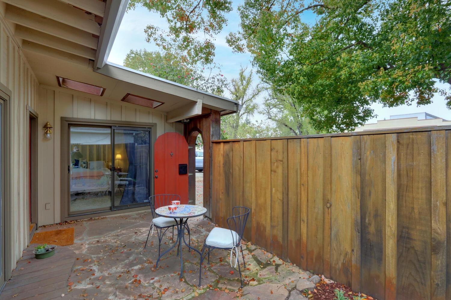 East Sac, Dunnigan Realtors, 3566 C Street, Sacramento, Sacramento, California, United States 95816, 2 Bedrooms Bedrooms, ,2 BathroomsBathrooms,Single Family Home,Active Listings,C Street,1278