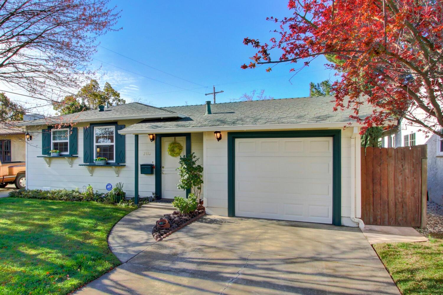 Dunnigan Realtors, Hollywood Park, 2112 Shielah Way, Sacramento, California, United States 95822, 3 Bedrooms Bedrooms, ,2 BathroomsBathrooms,Single Family Home,Sold Listings,Shielah Way,1311