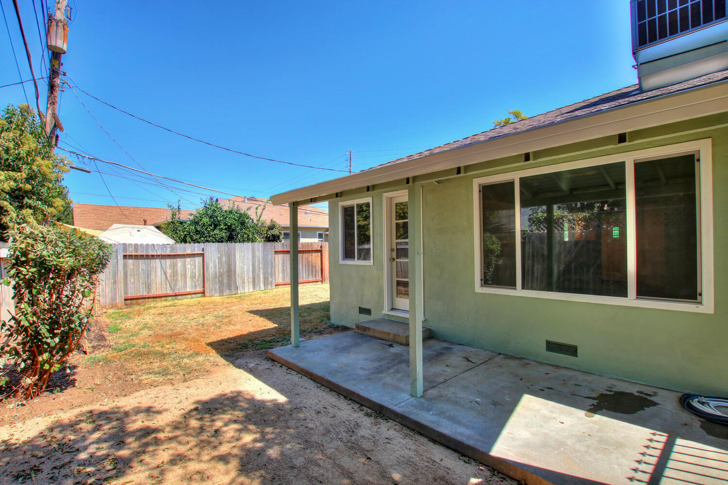 Dunnigan Realtors, Elmhurst,  2006 57th St, Sacramento, California, United States 95817, 3 Bedrooms Bedrooms, ,1 BathroomBathrooms,Single Family Home,Active Listings,57th St,1324