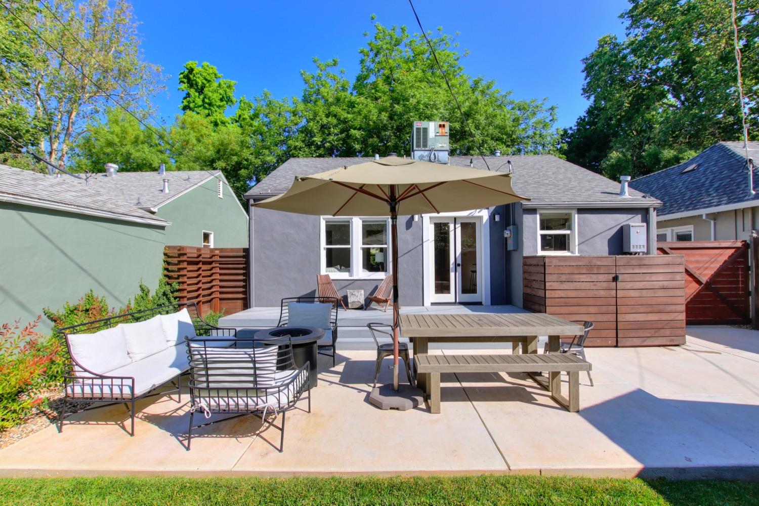 Dunnigan Realtors, East Sac, 3562 D Street, Sacramento, California, United States 95816, 2 Bedrooms Bedrooms, ,1 BathroomBathrooms,Single Family Home,Active Listings,D Street,1335