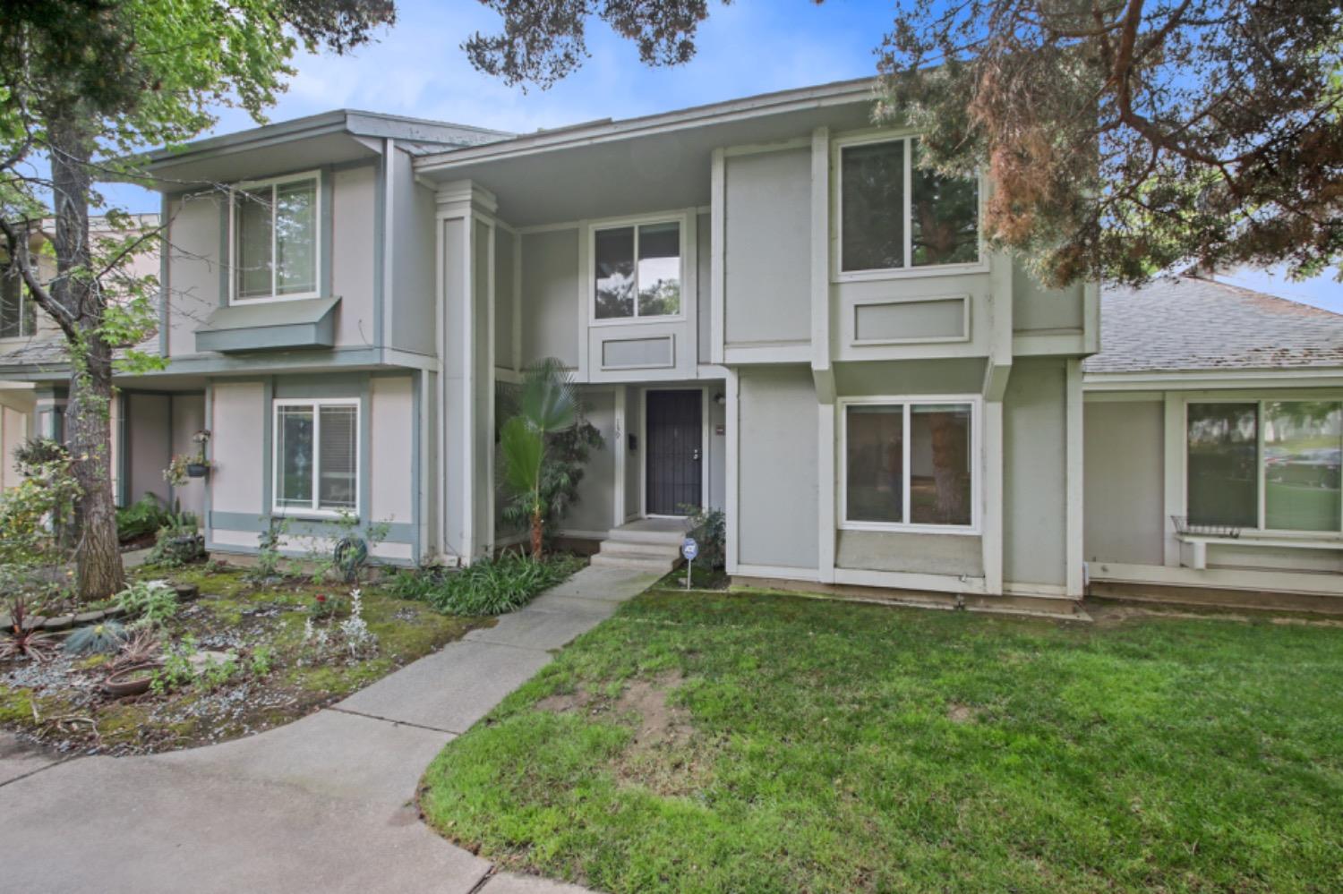 Dunnigan Realtors, 139 Fairgrounds Dr, Sacramento, California, United States 95817, 3 Bedrooms Bedrooms, ,2 Bathrooms Bathrooms, Condominium, Active Listings, Fairgrounds Dr,1351