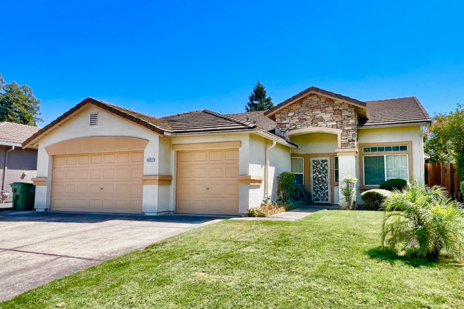 Dunnigan Realtors, Elk Grove,  8622 Shasta Lily Dr, Elk Grove, California, United States 95624, 4 Bedrooms Bedrooms, ,2 BathroomsBathrooms,Single Family Home,Active Listings,Shasta Lily Dr,1360