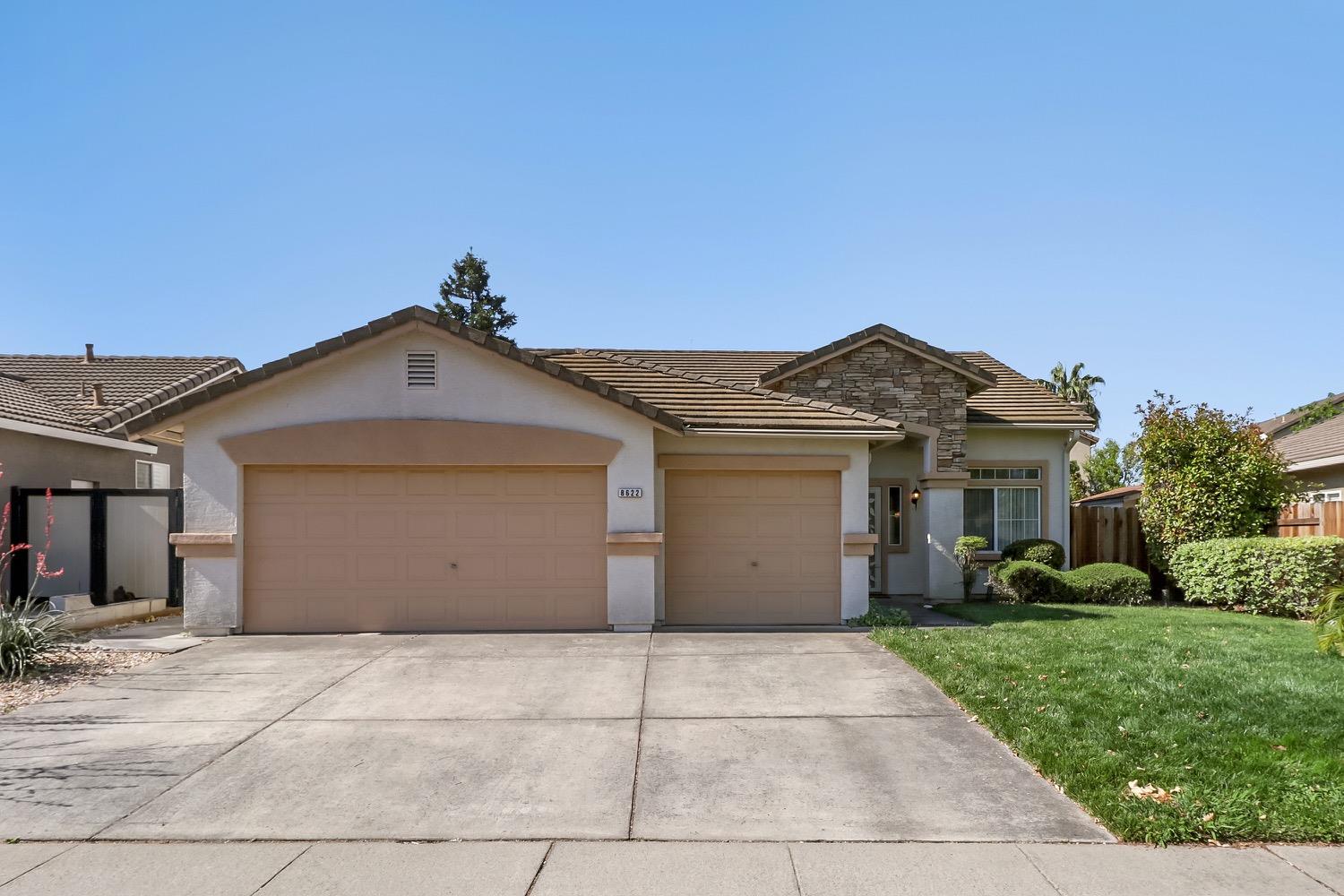 Dunnigan Realtors, Elk Grove,  8622 Shasta Lily Dr, Elk Grove, California, United States 95624, 4 Bedrooms Bedrooms, ,2 BathroomsBathrooms,Single Family Home,Active Listings,Shasta Lily Dr,1360