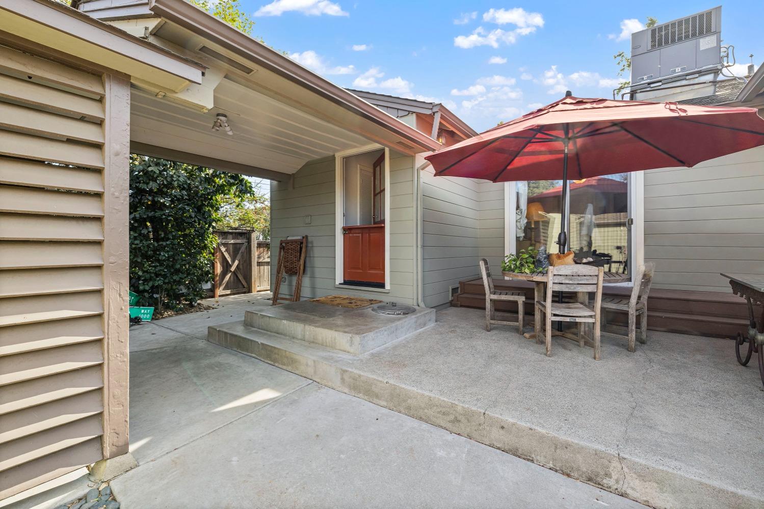 Dunnigan Realtors, East Sac, 5233 Dover Ave, Sacramento, California, United States 95819, 3 Bedrooms Bedrooms, ,2 BathroomsBathrooms,Single Family Home,Sold Listings,Dover Ave,1364