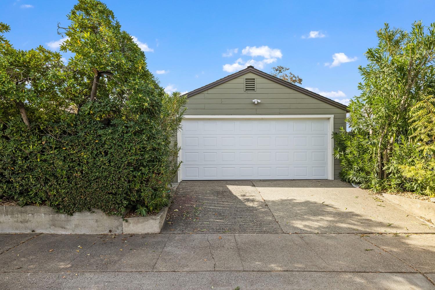 Dunnigan Realtors, East Sac, 5233 Dover Ave, Sacramento, California, United States 95819, 3 Bedrooms Bedrooms, ,2 BathroomsBathrooms,Single Family Home,Sold Listings,Dover Ave,1364